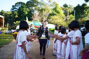 BIB: 2545
                            <button type="button" onclick="openModal(18981122)" class="btn btn-primary btn-sm float-right btn-popup" data-toggle="modal" data-target=".modal-high-quality">
                        <i class="fas fa-shopping-cart"></i> Add to Cart
                    </button>
                                            <button type="button" onclick="isThisMe(18981122, true)" class="btn btn-success btn-sm float-right btn-popup btn-isme hidden" data-toggle="tooltip" data-placement="bottom" title="นี่คือรูปของคุณใช่ไหม คลิกที่นี่เพื่อเอาเข้าอัลบั้ม">
                        <i class="fas fa-plus"></i> Add to album
                    </button>
                    <button type="button" onclick="isThisMe(18981122, false)" class="btn btn-warning btn-sm float-right btn-popup btn-isnotme hidden">
                        <i class="fas fa-ban"></i> Remove from album
                    </button>